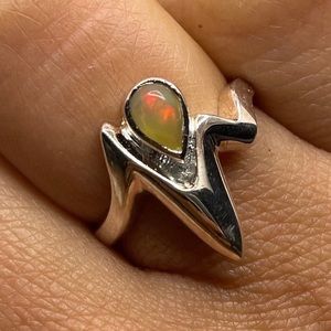 Opal Ring in 925 Sterling Silver “Your little Signature Ring” Size: US 6,7,8,9